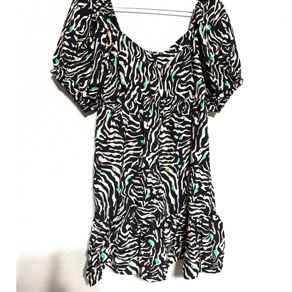 Nine West Zebra Print Puff Sleeve Babydoll Smocked‎ Summer Mini Dress SZ L Vaca